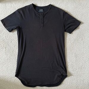 Men’s Elongated Cuts Henley Tee